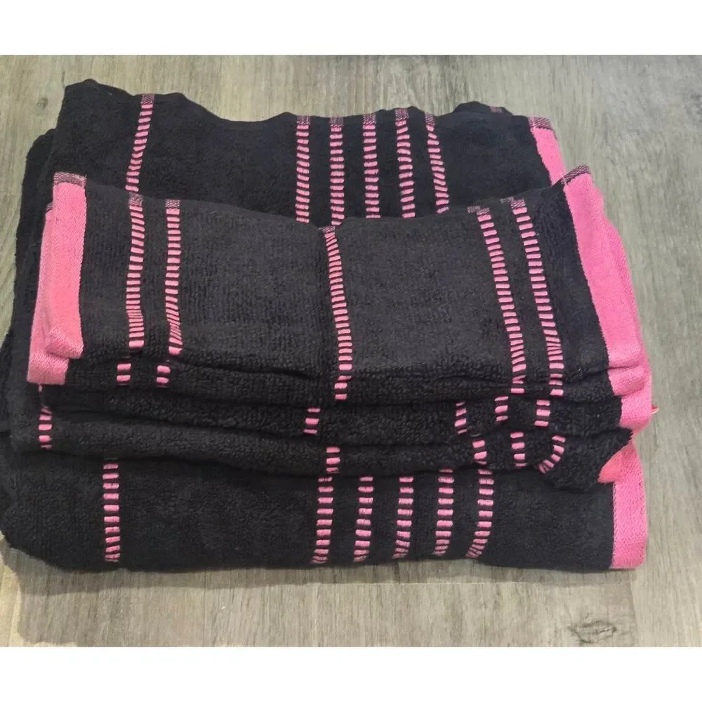 Juicy‎ Couture Home Etched Stripe Bath Towel Set- Black/Pink